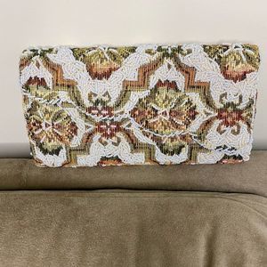 1950’s evening clutch floral tapestry fabric w/ pearl white glass bead detail.